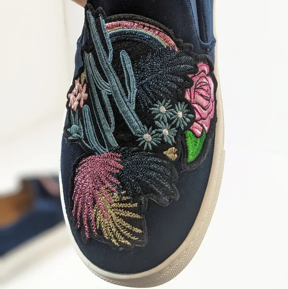 NWOT Dirty laundry velvet slides - Picture 13 of 16